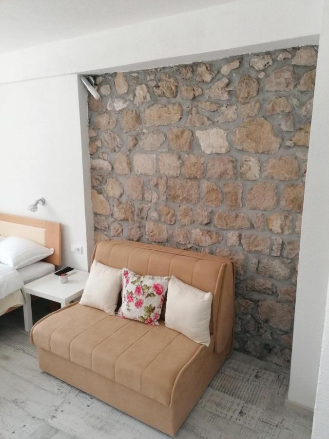 Vila Mira Trebin Dış mekan fotoğraf