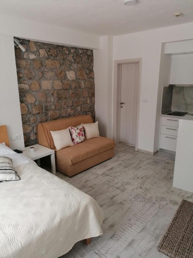 Vila Mira Trebin Dış mekan fotoğraf