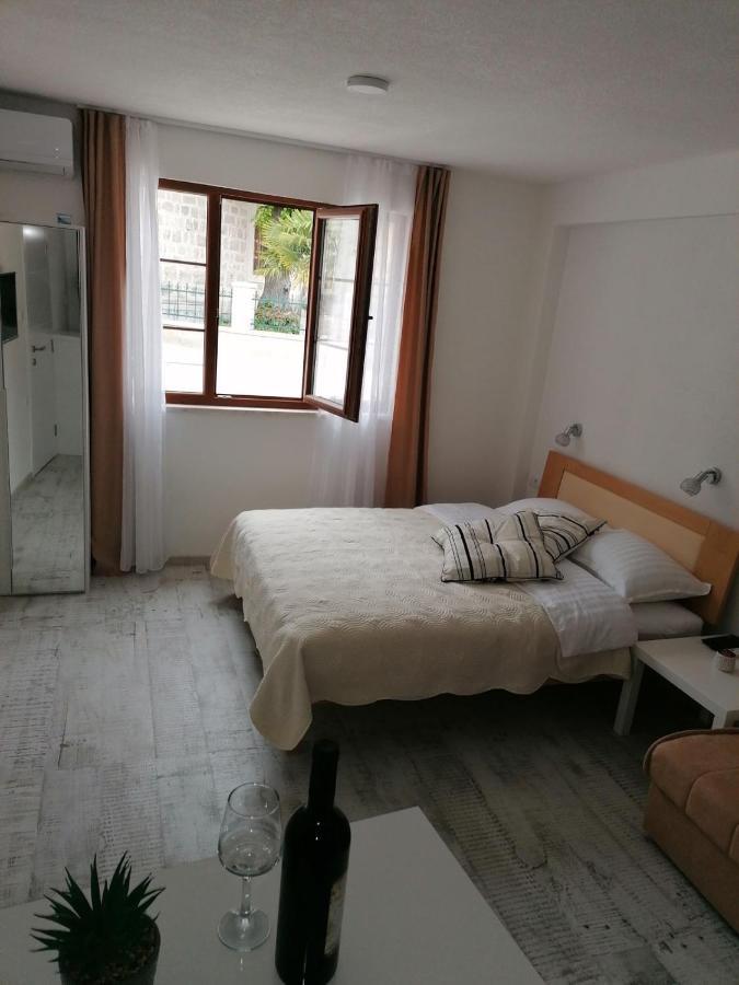 Vila Mira Trebin Dış mekan fotoğraf