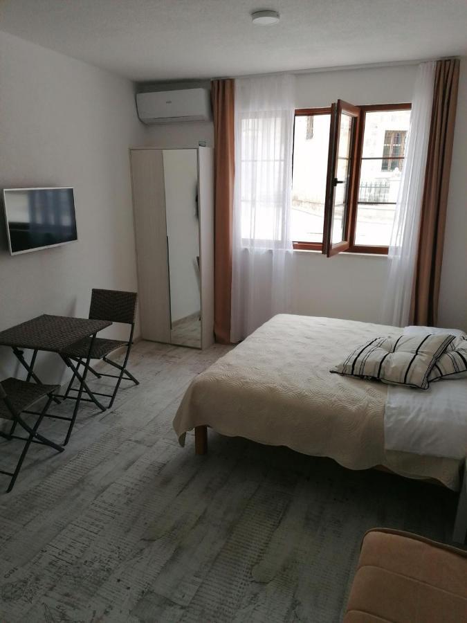 Vila Mira Trebin Dış mekan fotoğraf