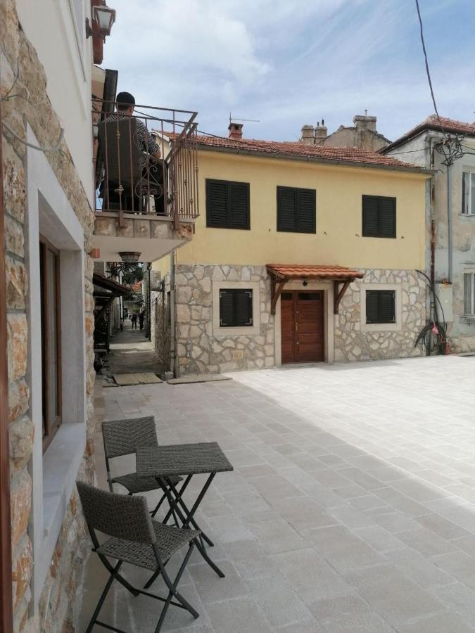 Vila Mira Trebin Dış mekan fotoğraf